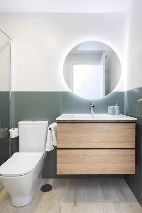 Sunnyland Apartment Arona Cho