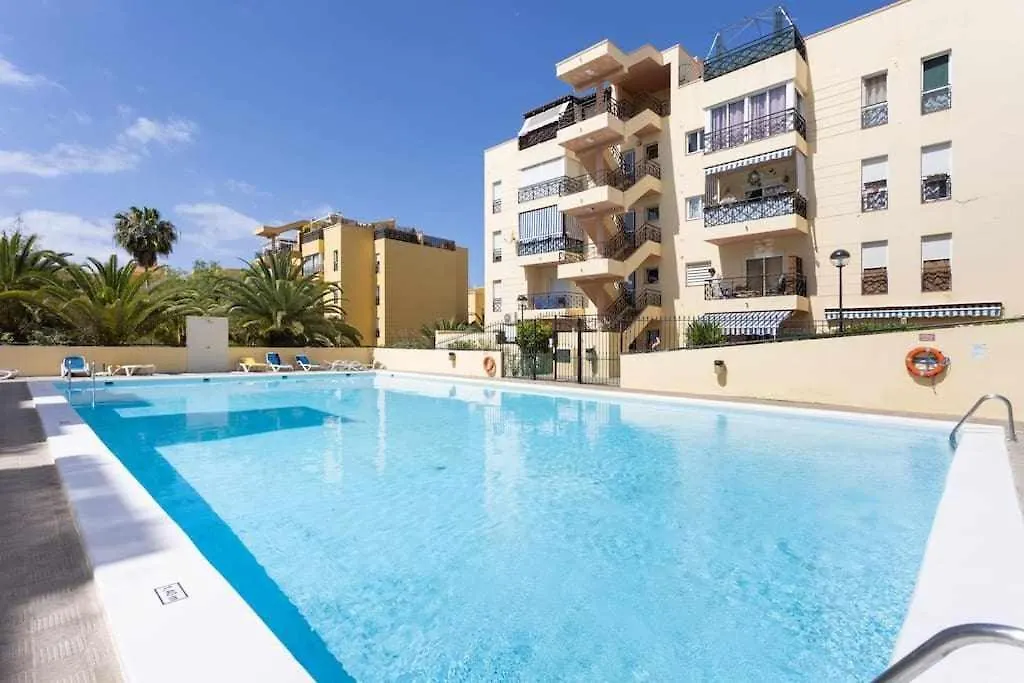 Sunnyland Apartment Arona Cho